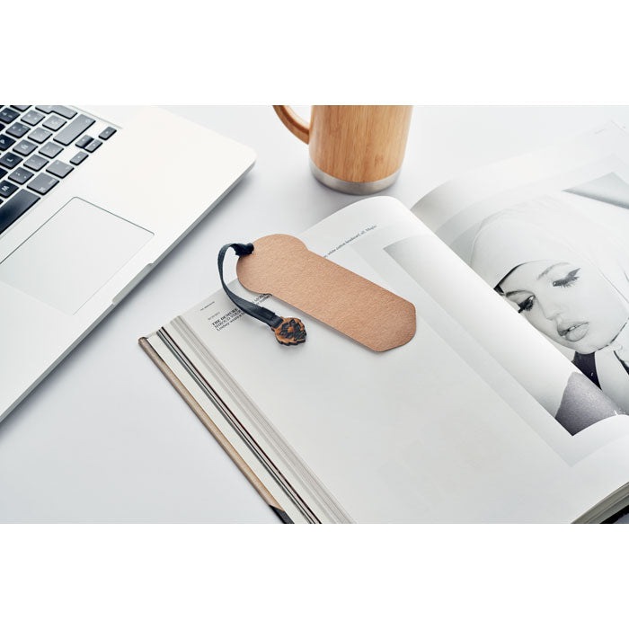 GROWBOOKMARK™ — Beige — item ambiant picture