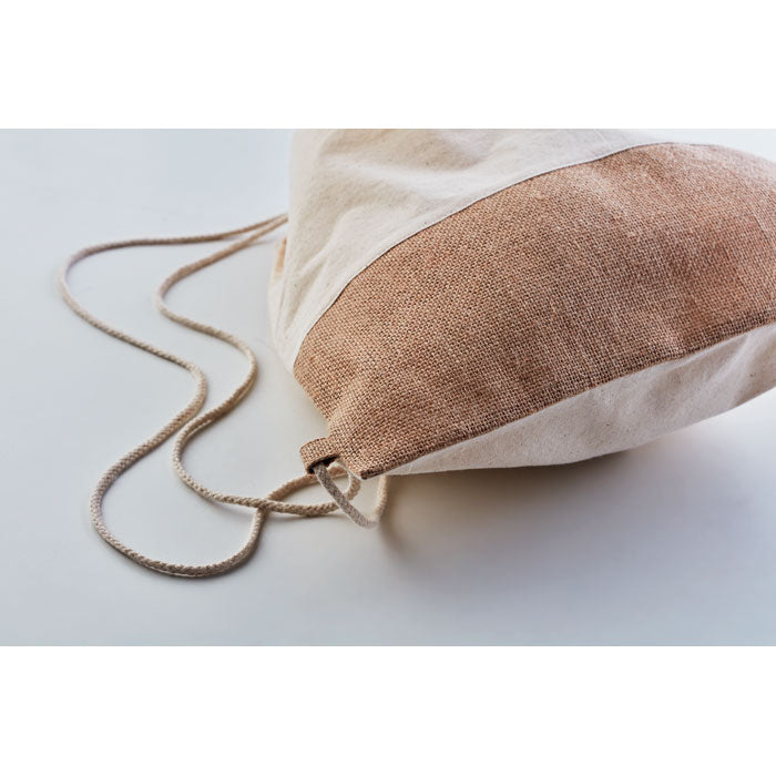 INDIA — Beige — profil