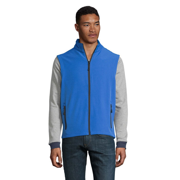 RACE BW MEN — Royal